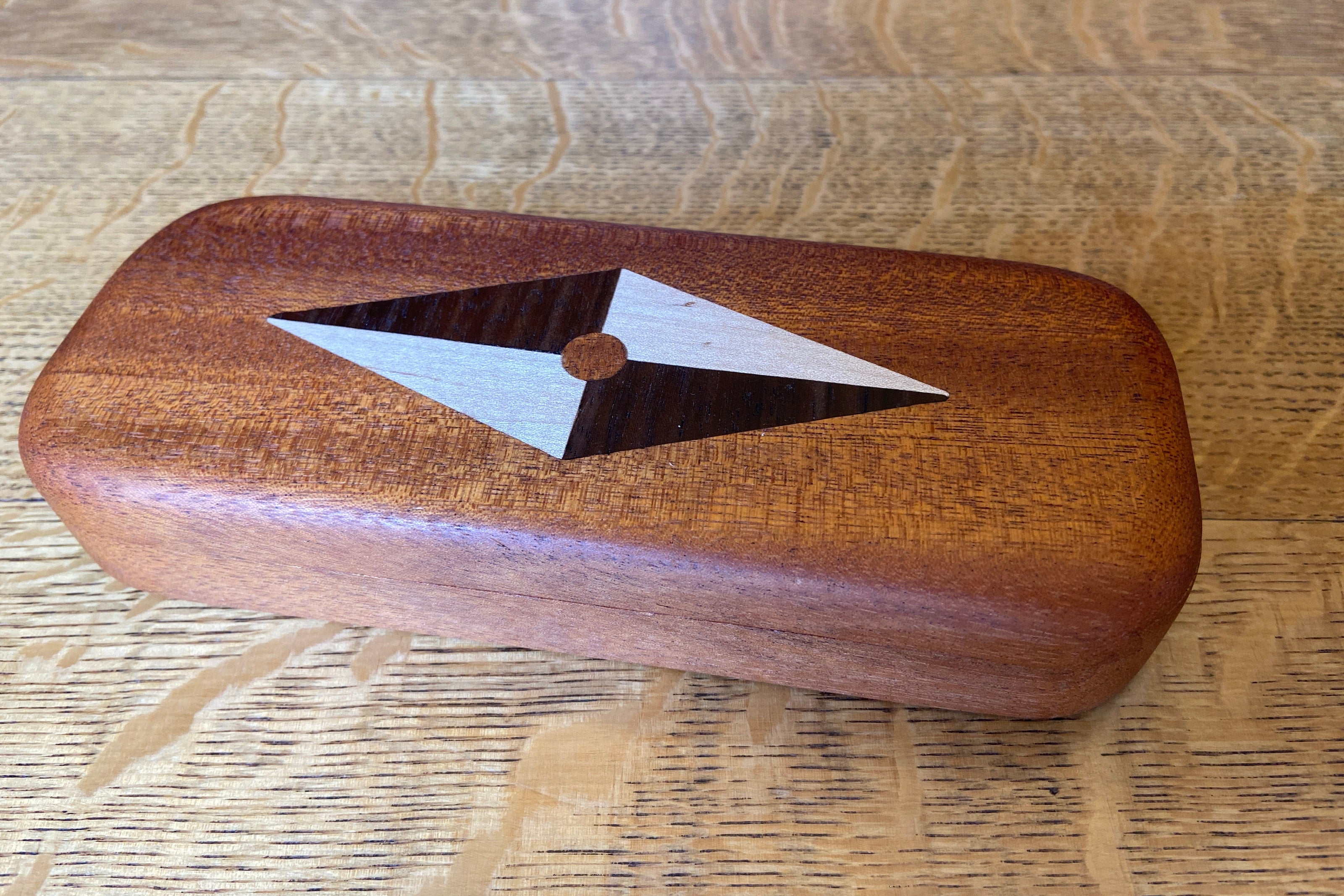 Mahogany Keepsake Box – Series 01 – Opposing Diamonds Inlay – Handcrafted