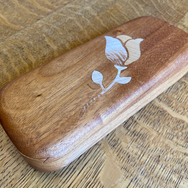 Mahogany Keepsake Box 01 – Sliding Dovetail Lid – Rose & Stem Engraving – Handcrafted
