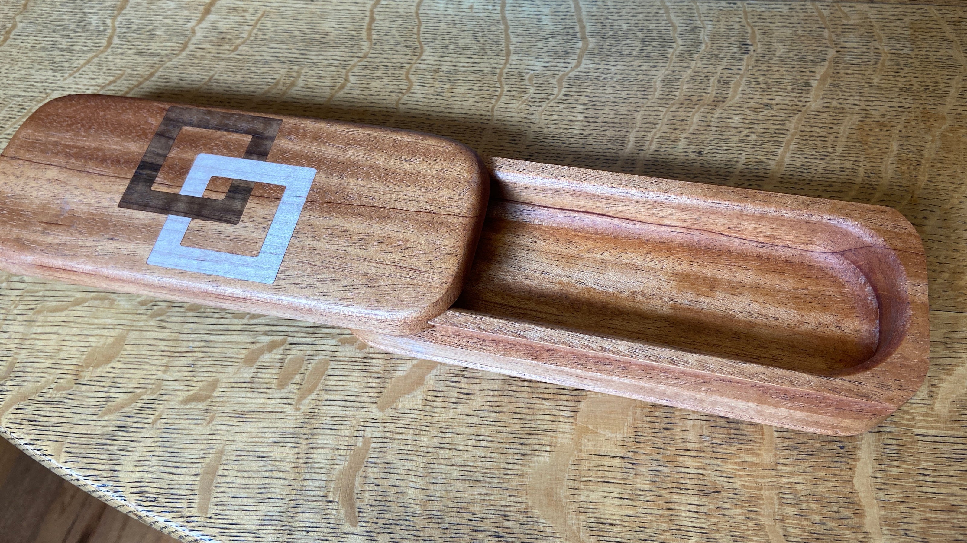 Mahogany Keepsake Box – Series 01 – Interlocking Squares Inlay – 8.25