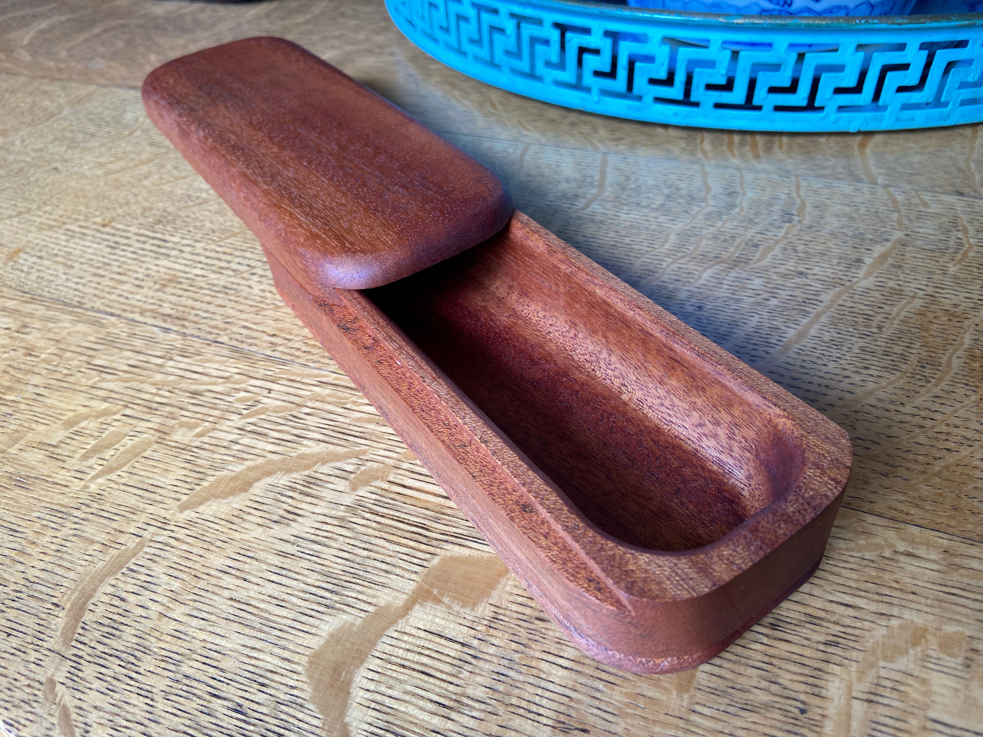Mahogany Keepsake Box 02 – Sliding Dovetail Lid – 8.25